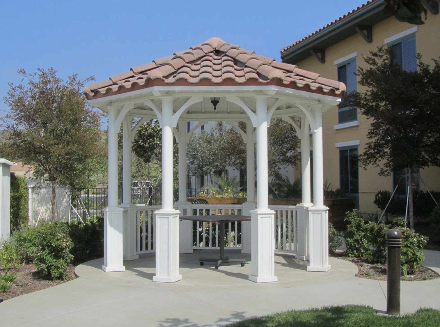 another example of a smaller octagonal gazebo in different style